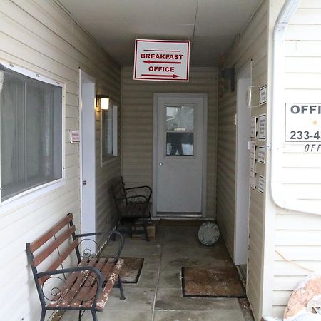 Wakaw Lodge Motel מראה חיצוני תמונה